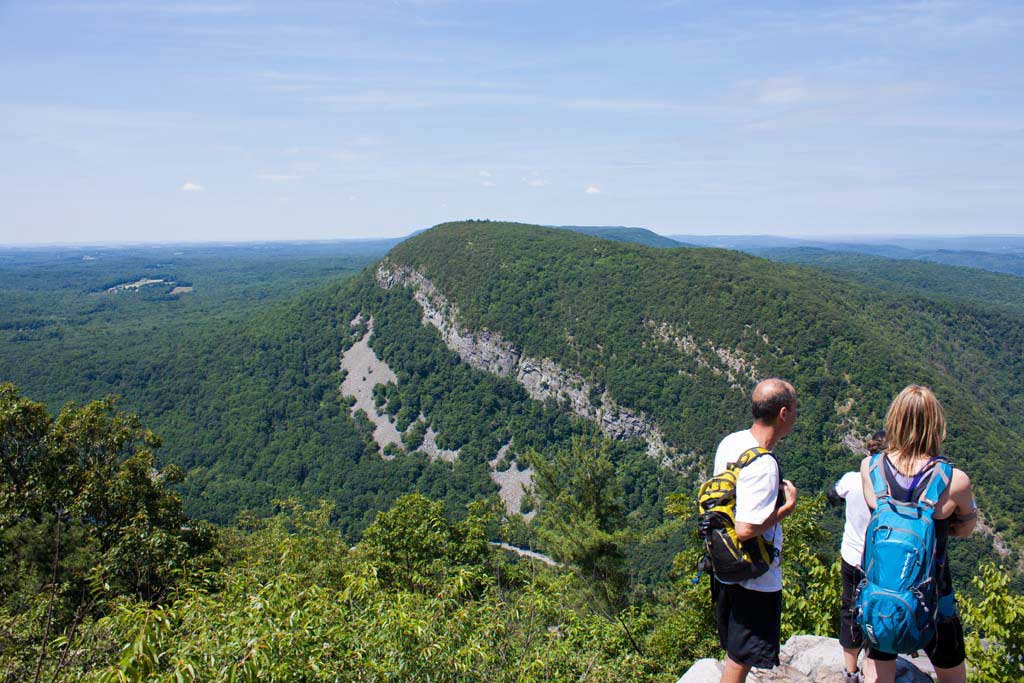 hiking mount tammany